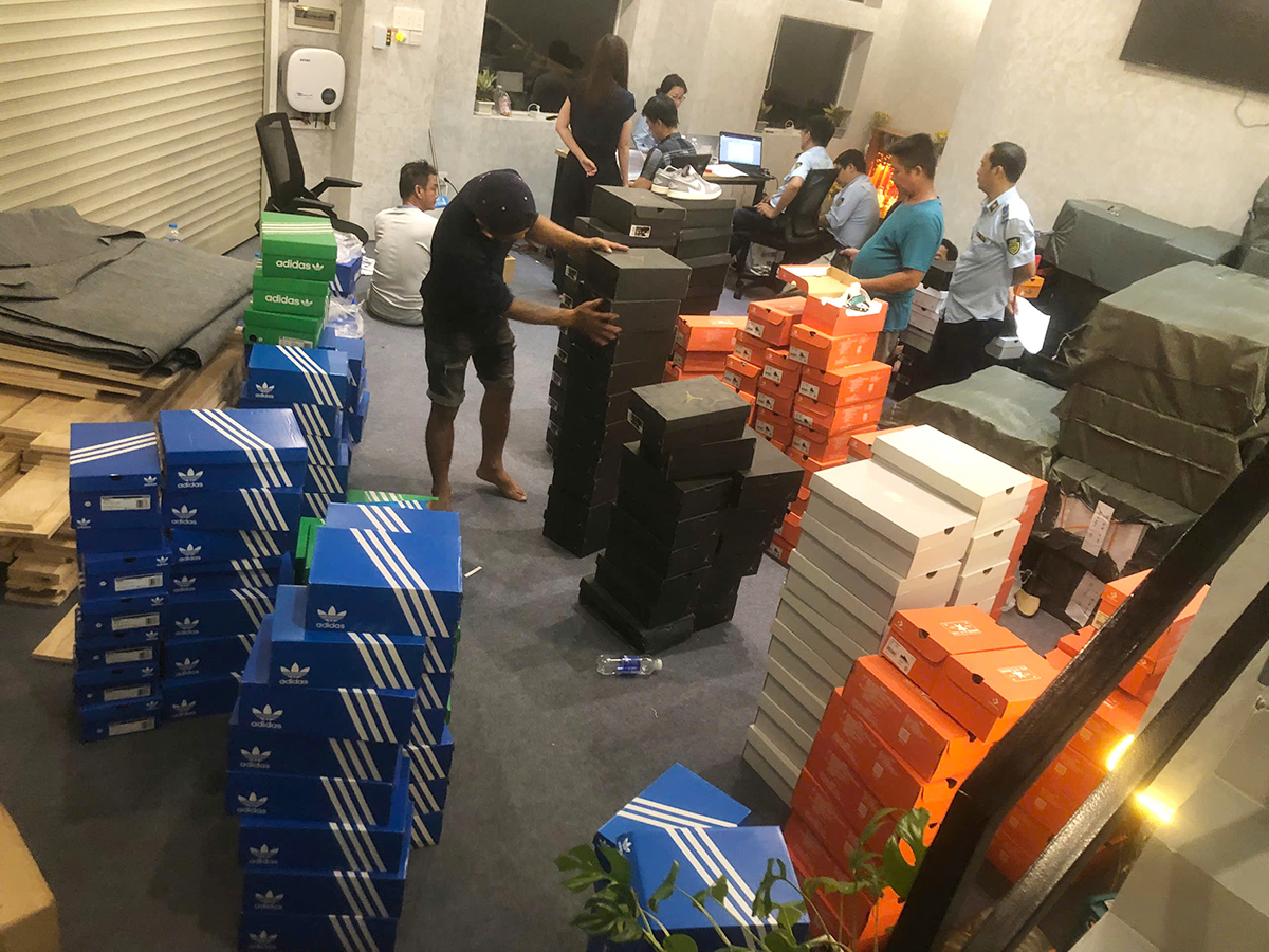 Thousands of counterfeit shoes sold on Shopee discovered