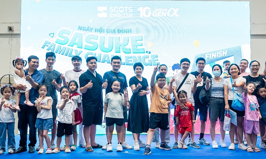 Over 1,000 people experience Scots English's 'family day'