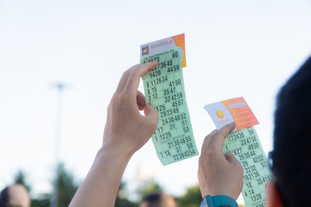 Nearly lost $5,9 million jackpot ticket forgotten in pants pocket