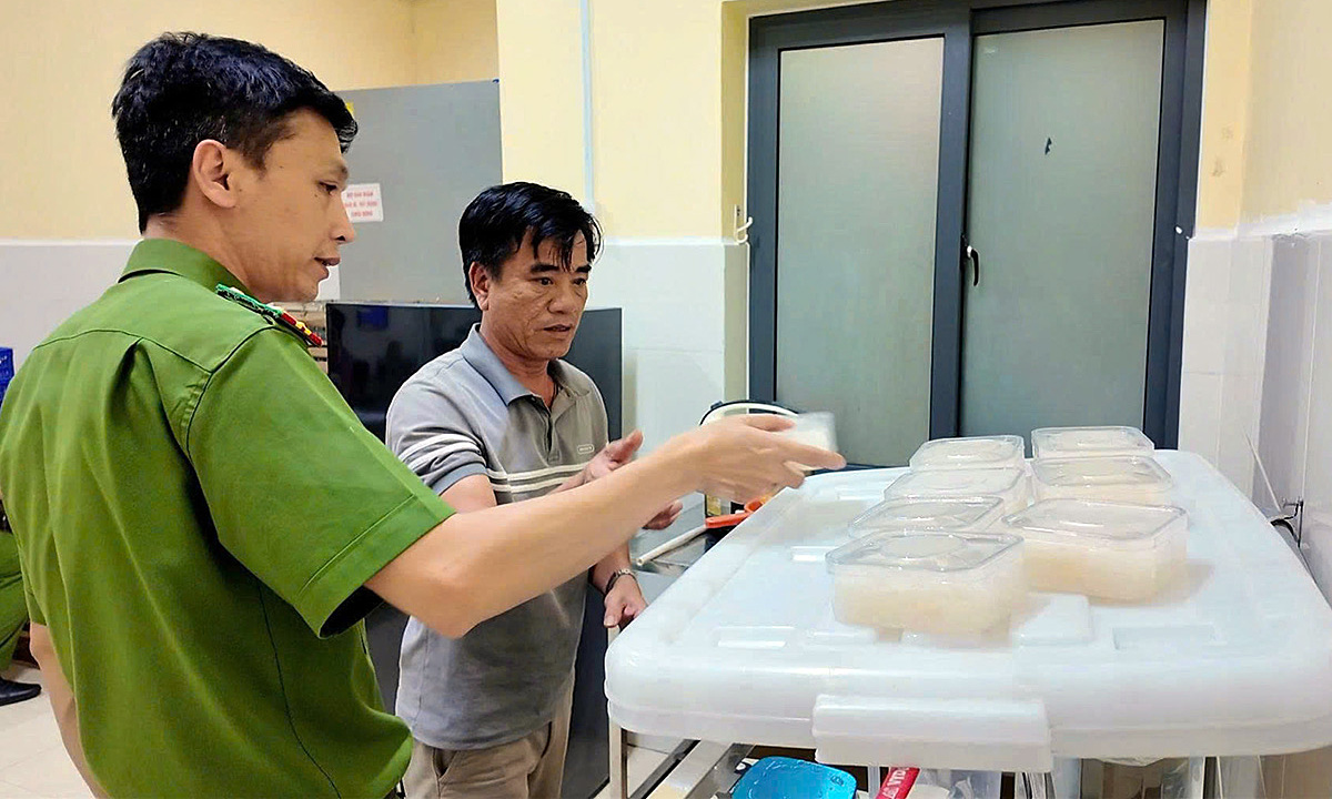 Director of company producing 11,000 jars of substandard bird's nest arrested