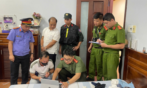 Director of North Huong River Protection Forest Management Board arrested