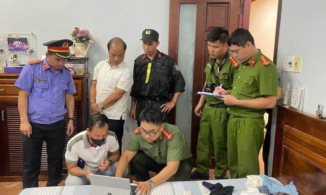 Director of North Huong River Protection Forest Management Board arrested