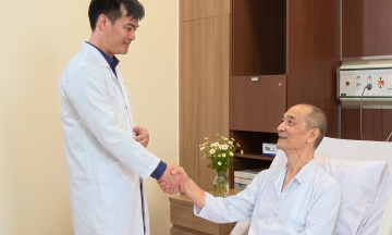 Salivary gland cancer metastasizes to liver one year after treatment