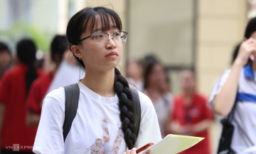Solutions for the round one mathematics exam for 10th grade at the High School for Gifted Students, University of Science