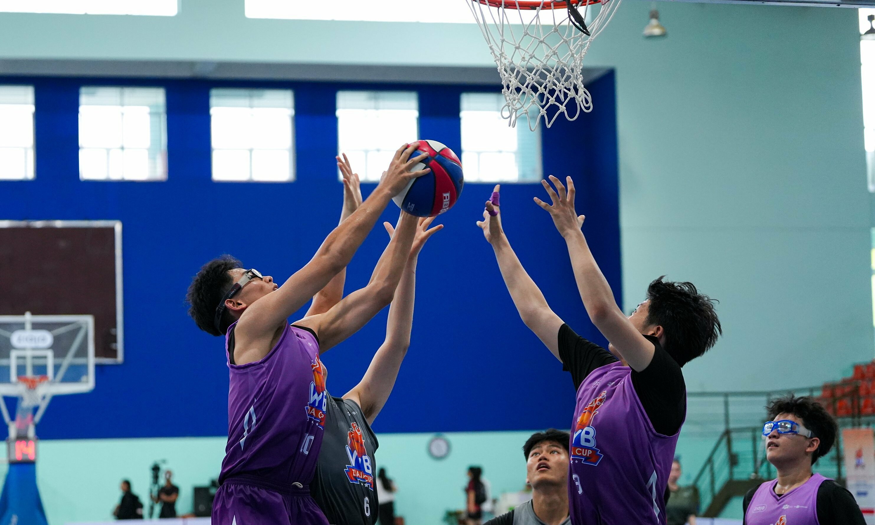 Vinschool Central Park boys dominate Gia Dinh, win Ho Chi Minh City regional championship