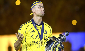 Ronaldo earns more than double Messi in the past 12 months