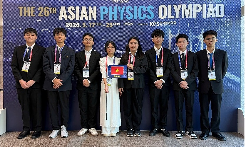 Vietnamese students enter top 8 at Asian Physics Olympiad