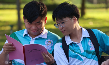 Tuition waivers, monthly living allowance of 5 million VND for nuclear power students
