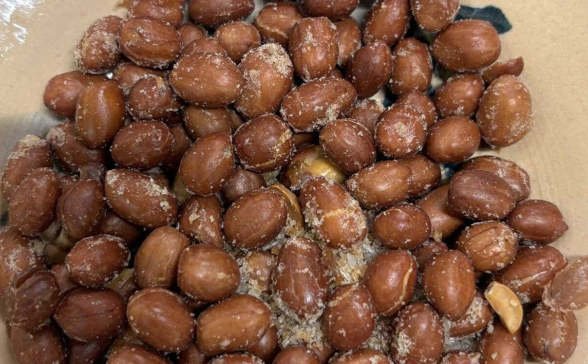 5 protein-rich nuts for muscle gain