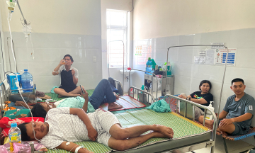 39 people in Quy Nhon suffer food poisoning after eating banh mi