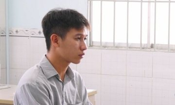 Using sensitive clips to extort ex-girlfriend