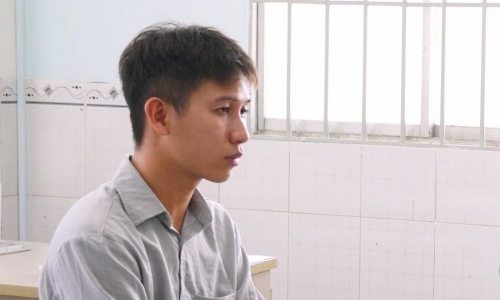 Using sensitive clips to extort ex-girlfriend