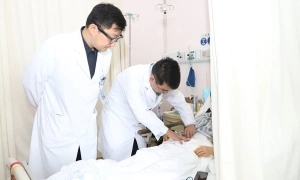 Woman undergoes colon removal after daily laxative abuse for years