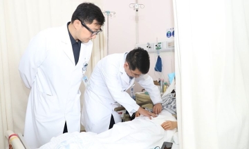 Woman undergoes colon removal after daily laxative abuse for years