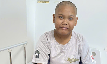 Scrap collector cares for wife with kidney failure, daughter with cancer