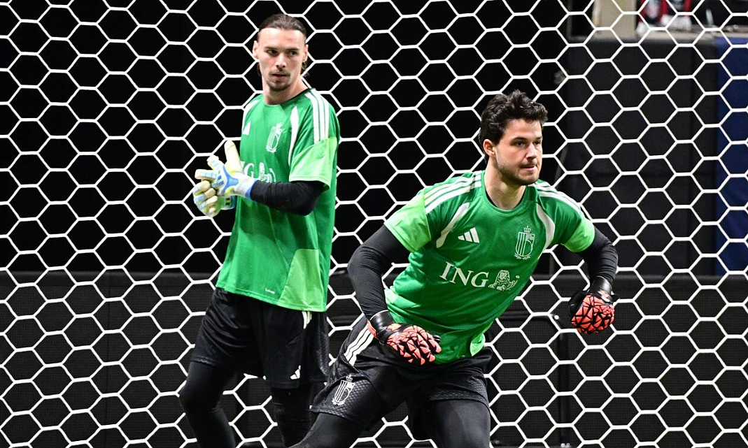 Belgium considers borrowing US goalkeeper for World Cup training