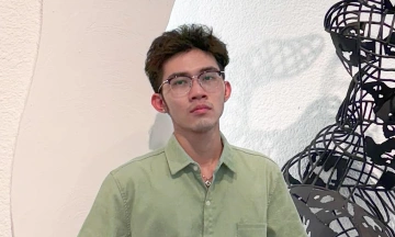 Living contrary to one's gender identity
