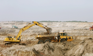 Hoa Phat seeks restructuring, explores Thach Khe iron ore mine exploitation
