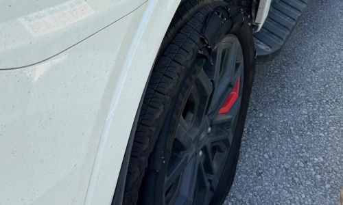 Many cars experience tire blowouts on North-South Expressway