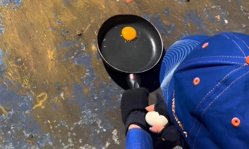 The truth about 'frying eggs with sunlight'