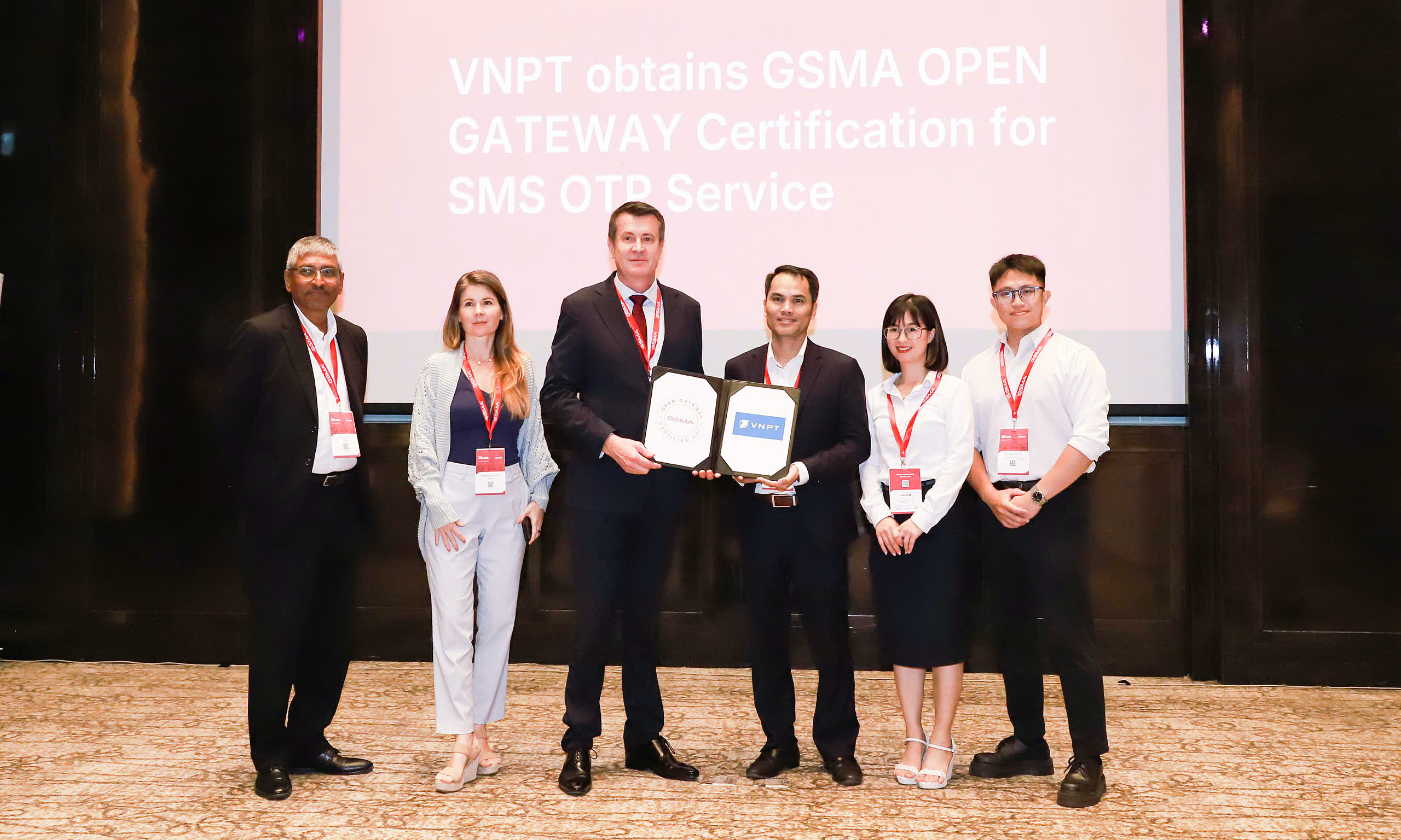 VNPT achieves international certification for SMS OTP security