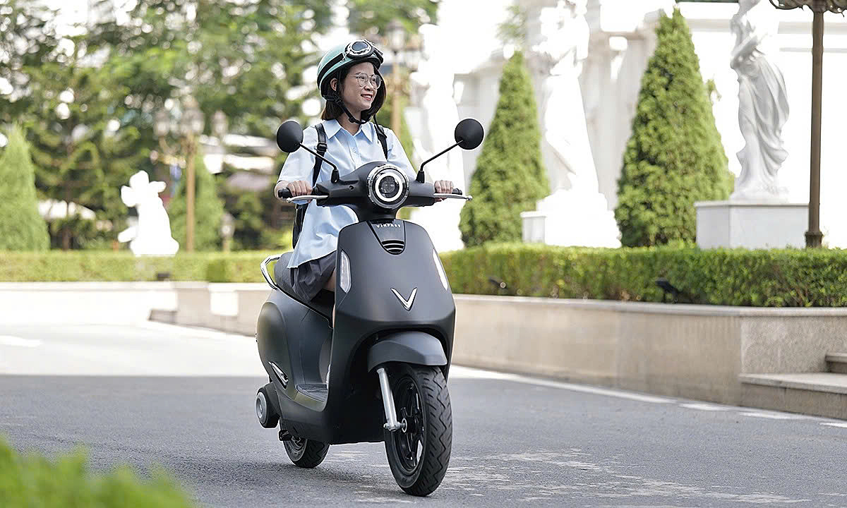 What to note when riding an electric scooter in hot weather?