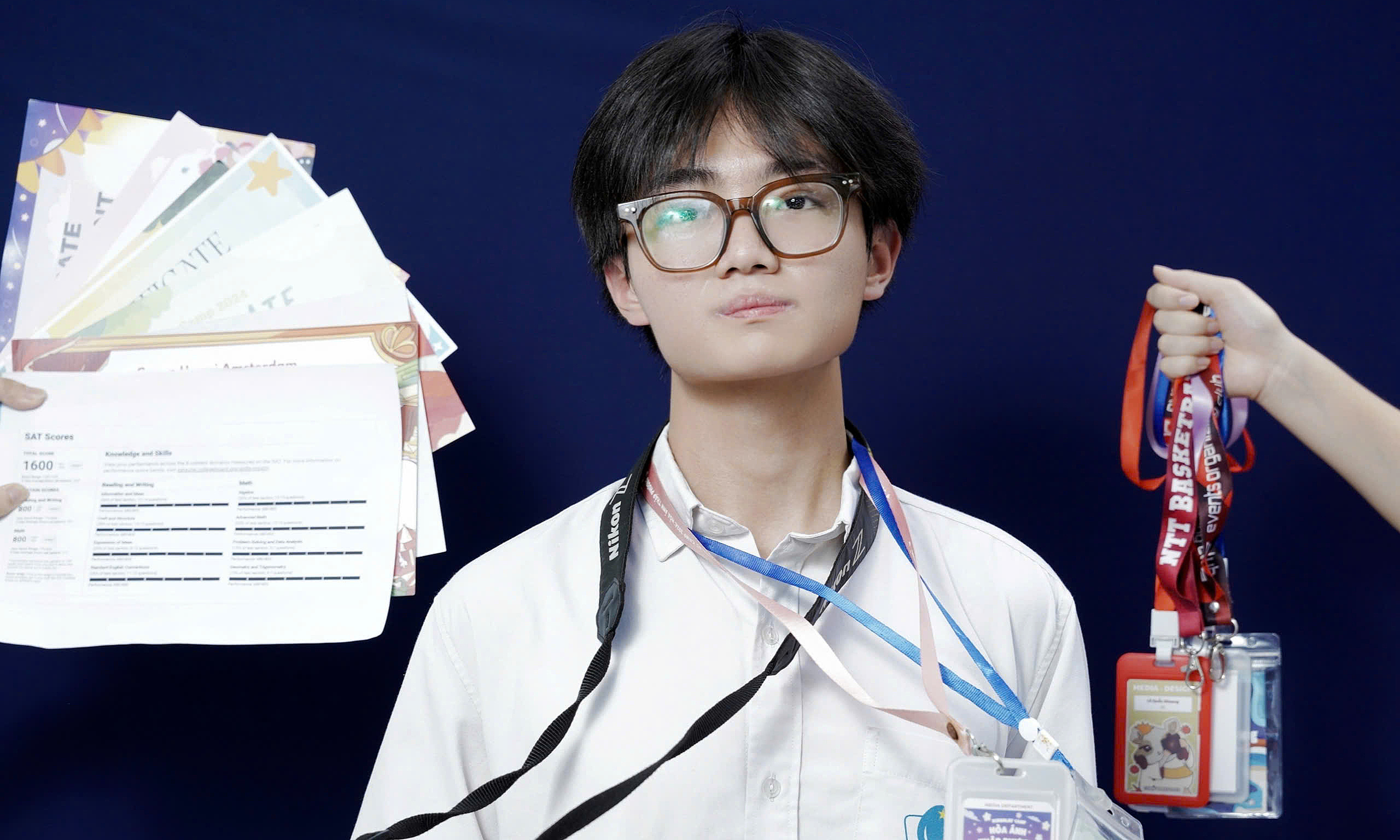 Hanoi student achieves perfect SAT score by learning 40 words daily