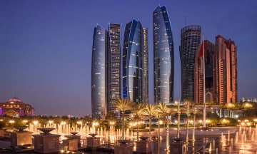 UAE invests billions in tourism despite Middle East conflicts