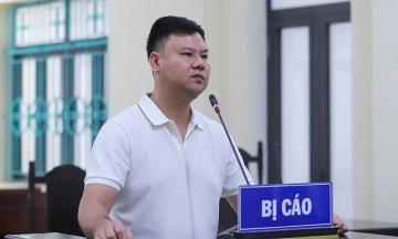 Driver who 'tailgated' another car in Ha Tinh prosecuted
