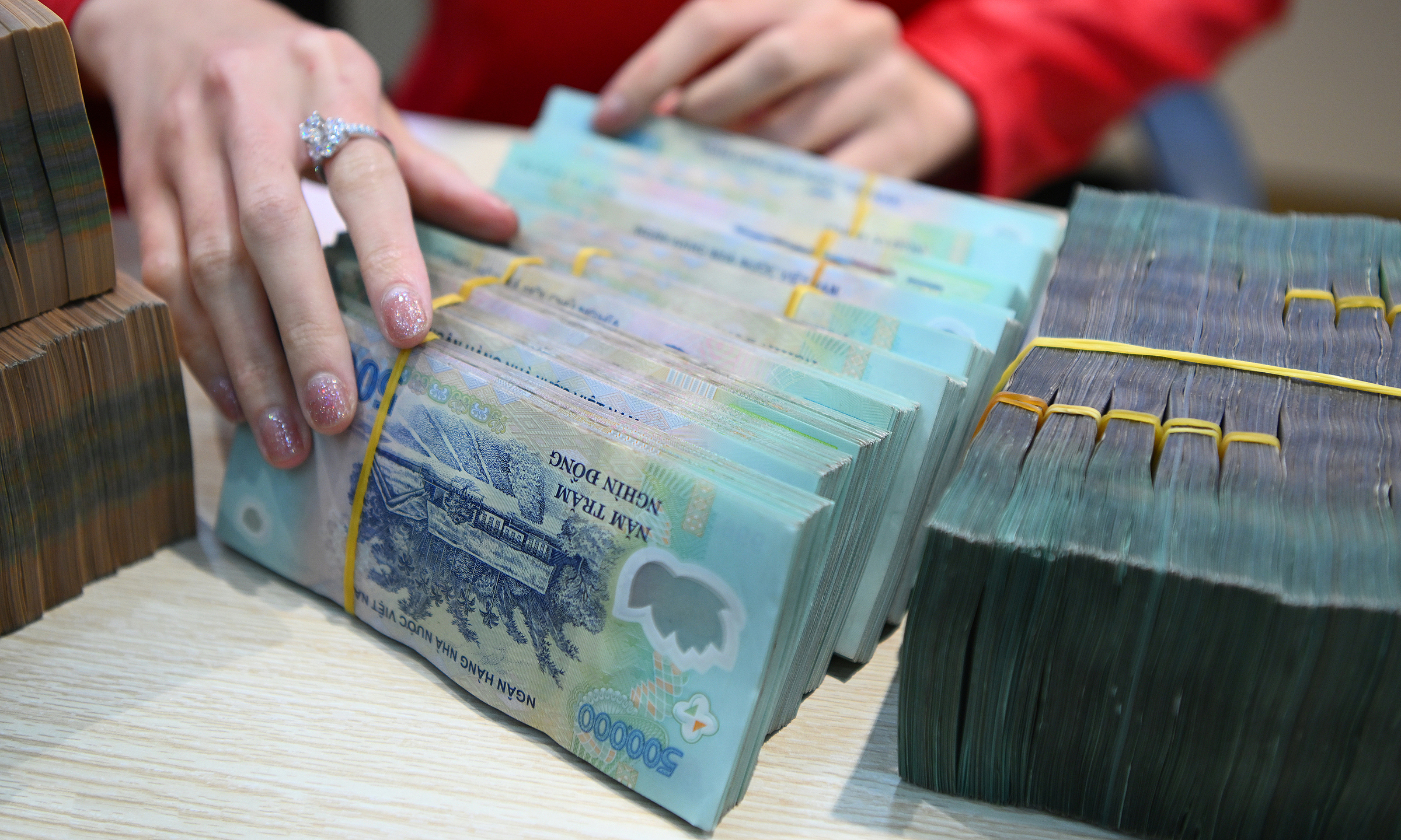 Vietnam leads potential in wealth management services for the rich