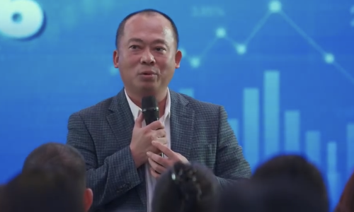Nguyen Duc Tai and MWG leaders to buy Dien May Xanh shares