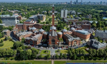 Study abroad '2+2' pathway helps students earn a degree from a top 1% global university