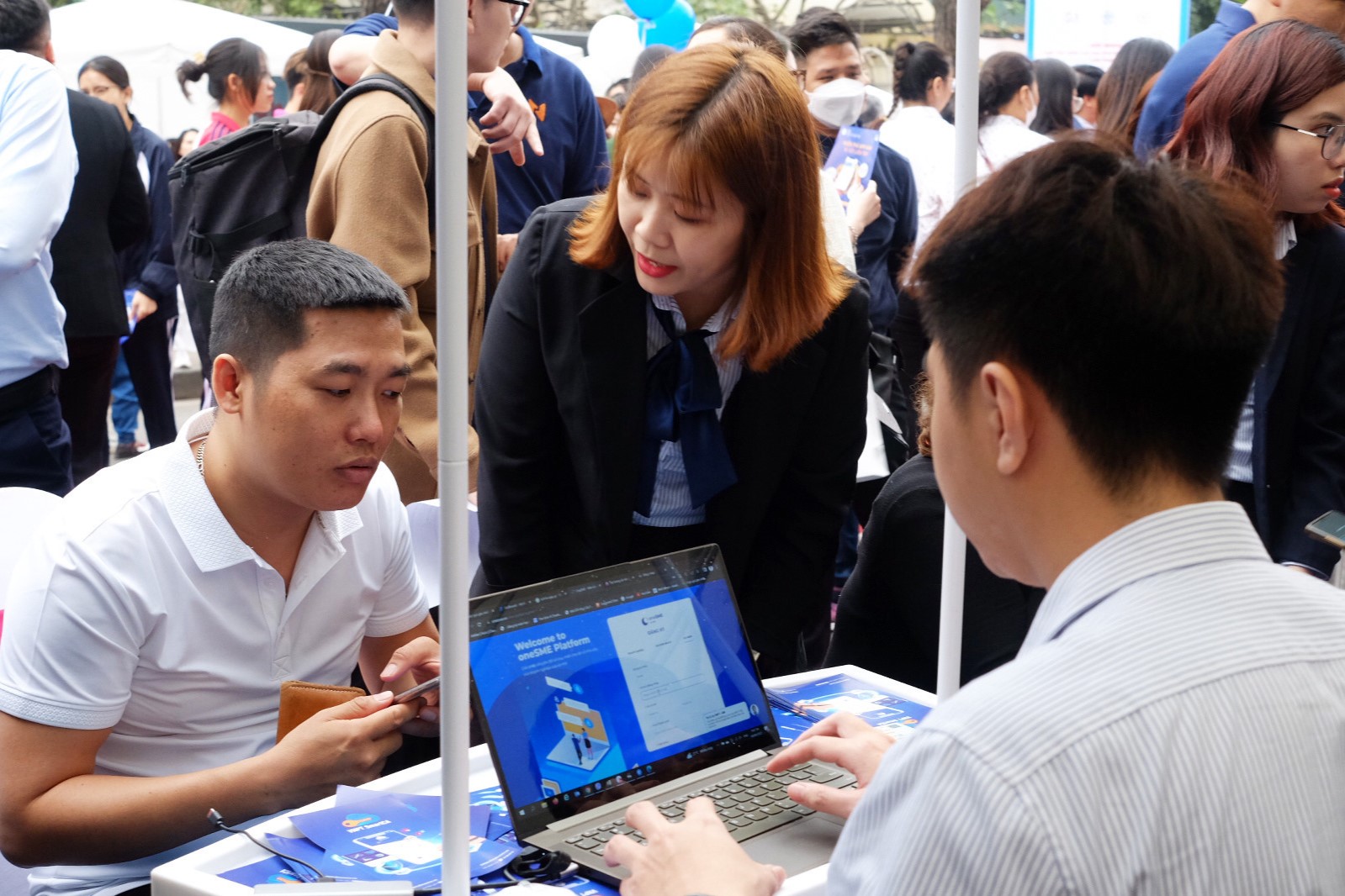 Electronic labor contracts to receive 13-character identification codes from 1/7
