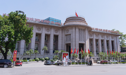 State Bank of Vietnam requires Vinhomes to comply with regulations when exchanging gold for property