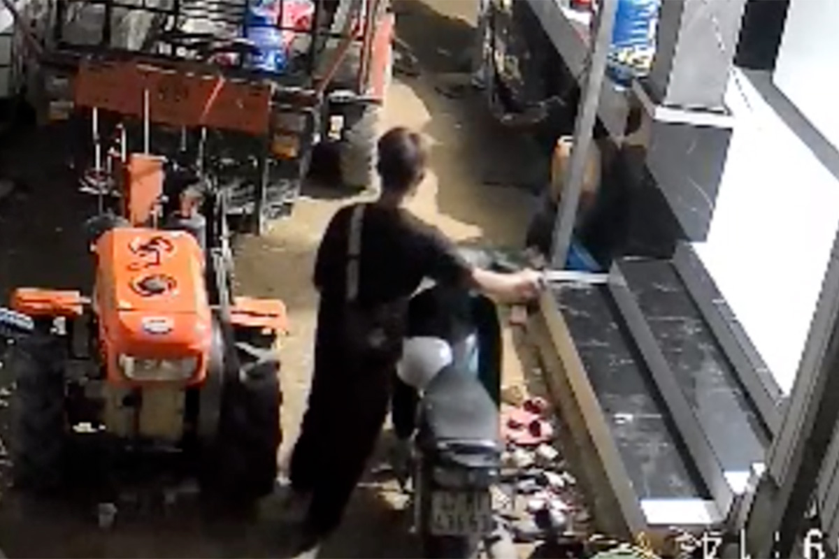 Teenager's motorbike crash while fleeing leads to discovery of 3 thefts