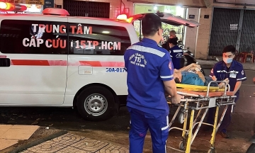 Man collapses at clinic door after riding motorbike for treatment