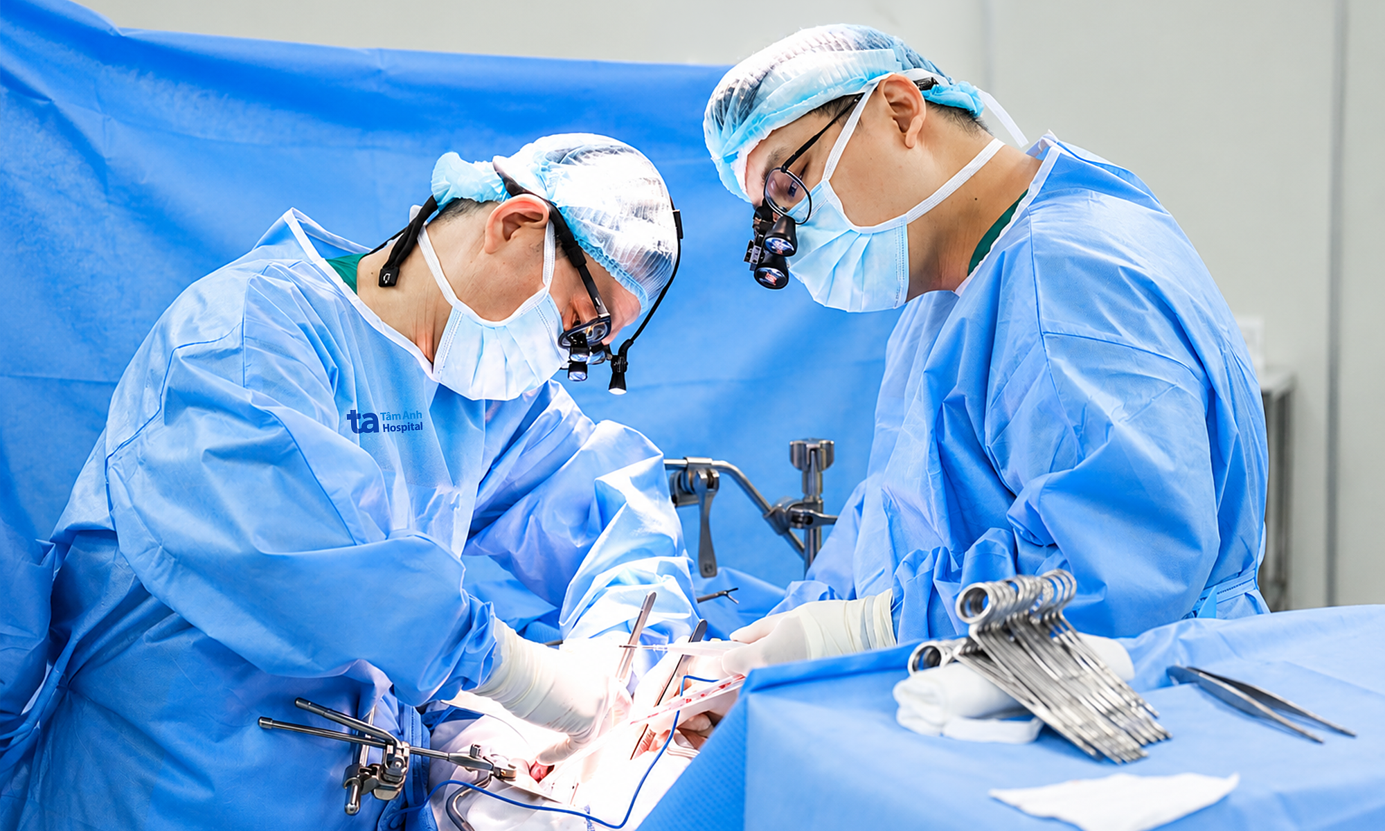 "2-in-1" surgery removes tumor attached to multiple organs for woman