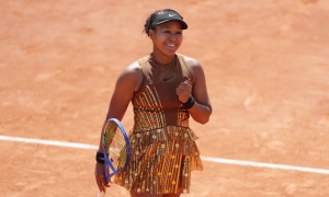 Naomi Osaka wears sequin dress on court