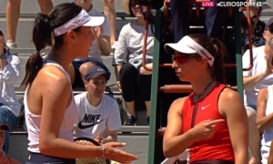 Chinese player refused handshake at Roland Garros