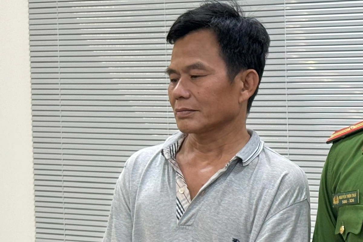 Driver arrested after accident kills two