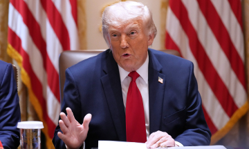 Judge orders removal of Trump's name from Kennedy center