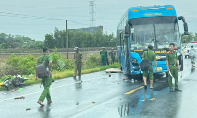 Passenger bus hits multiple motorbikes, two dead