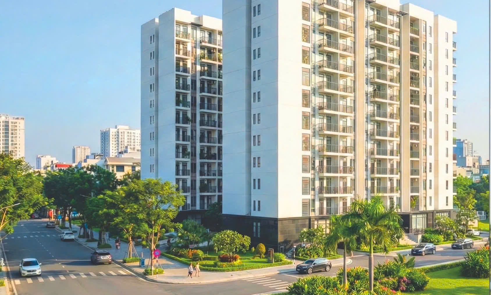 Enterprises commit to building 8,000 homes for workers