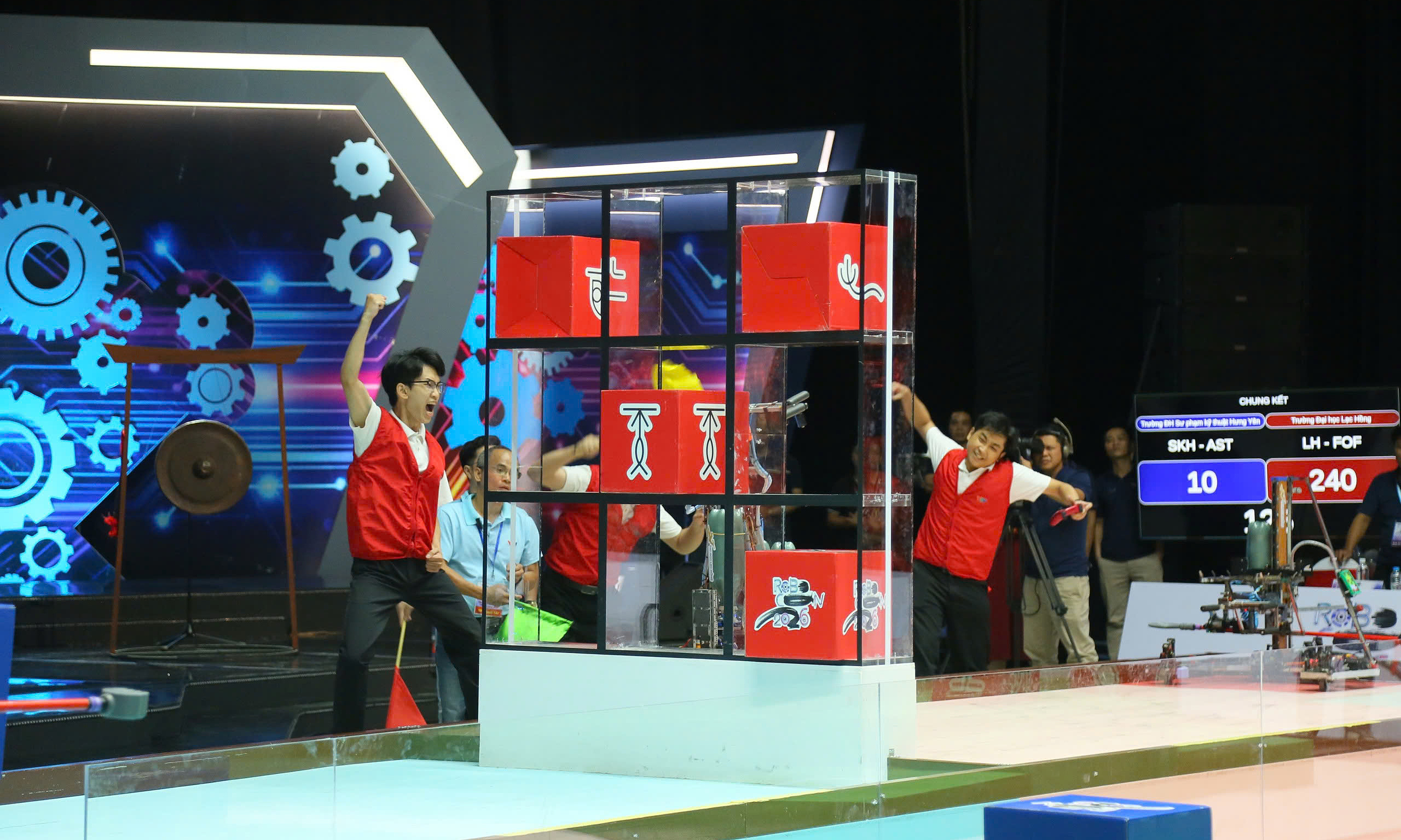 Lac Hong university wins Robocon for the 11th consecutive time