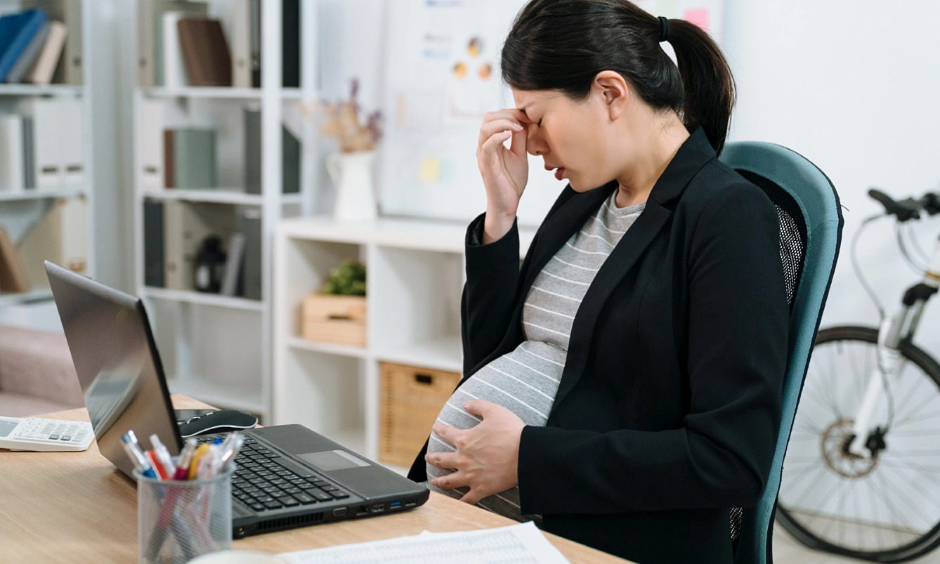 Does a female employee on six months of maternity leave lose six annual leave days?