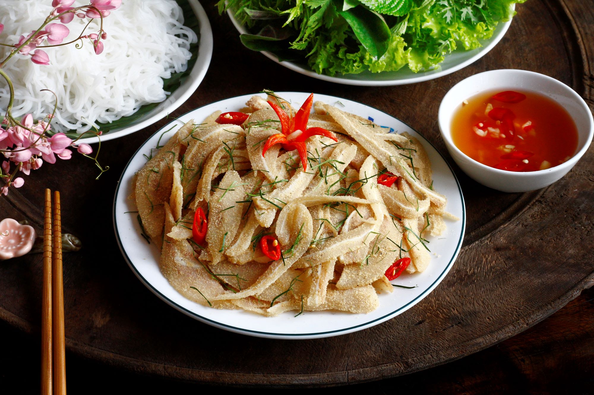 Six rustic nem thinh dishes of Vietnamese cuisine
