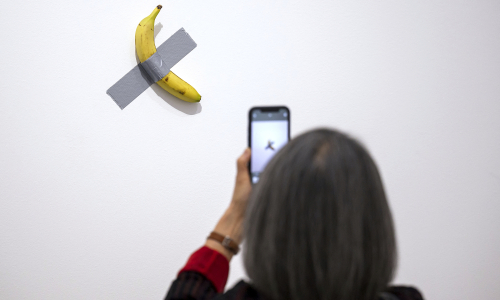 Million-dollar "banana taped to wall" artwork stolen again