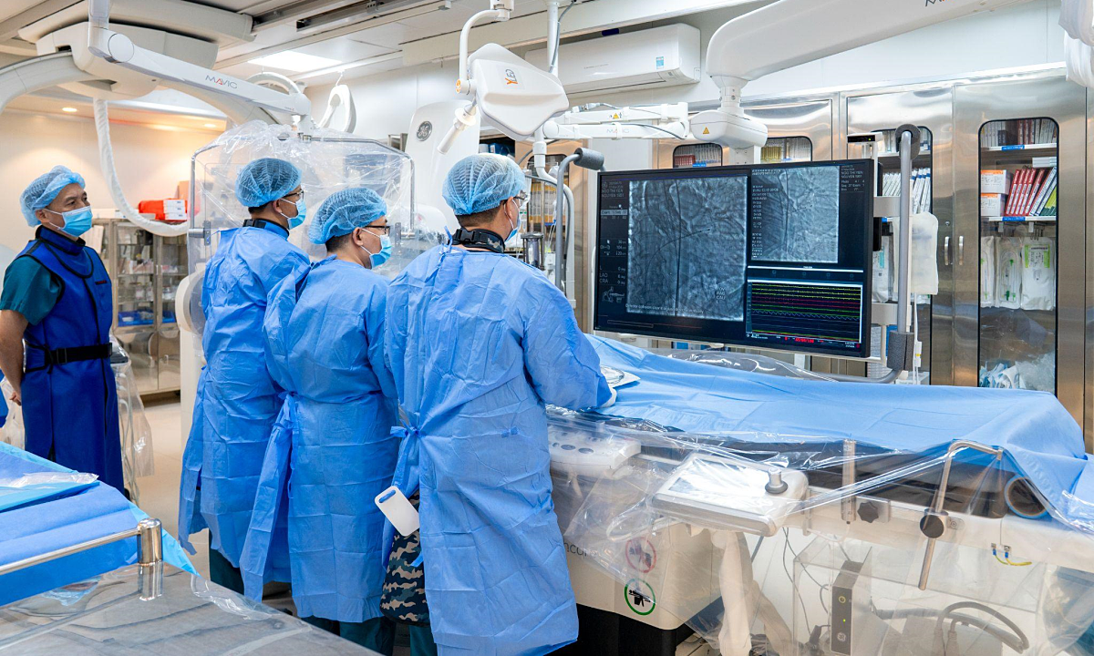 Hoan My Saigon Hospital implements transcatheter aortic valve implantation technique