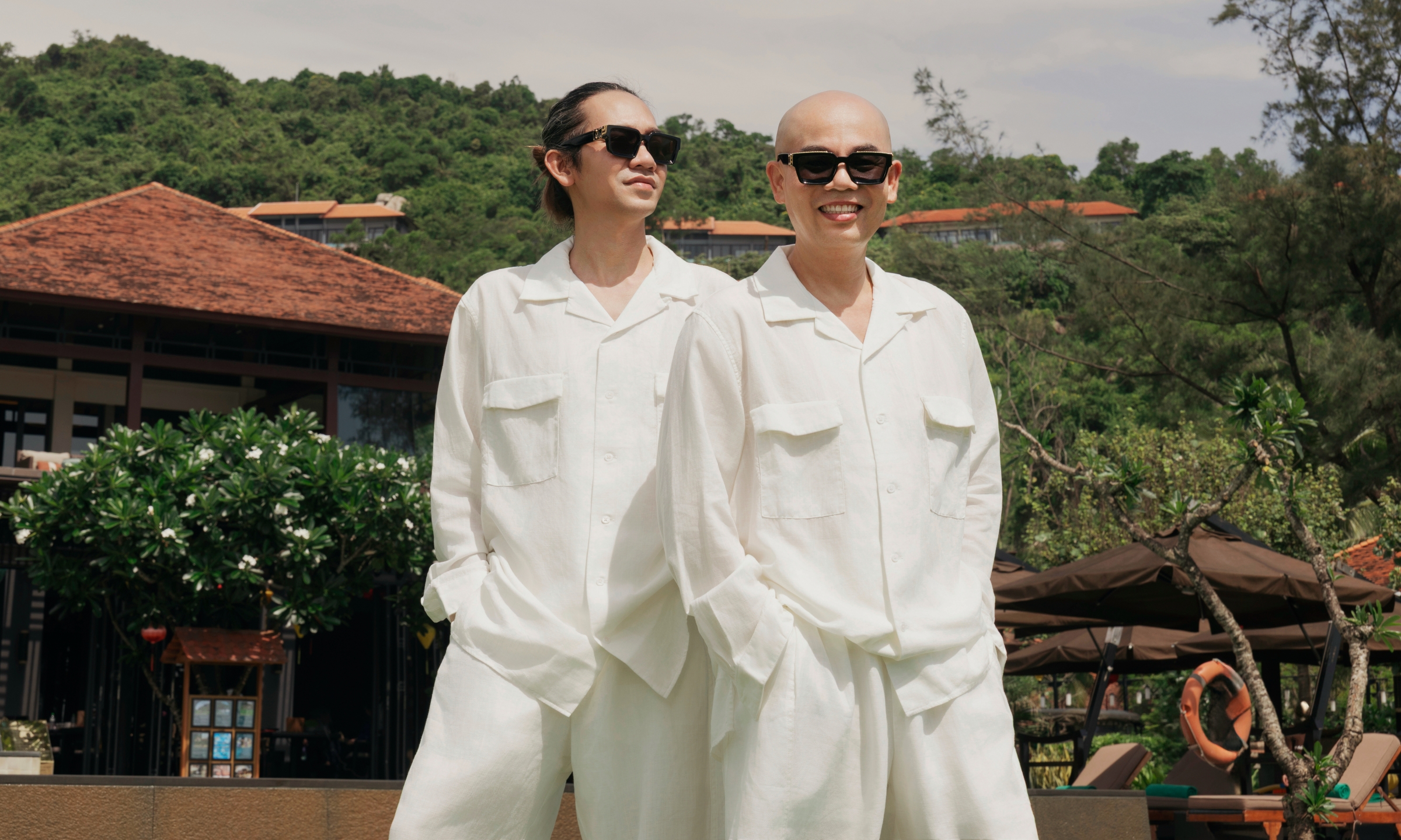 Vu Ngoc and Son to host show at Lang Co, 'world's most beautiful bay'