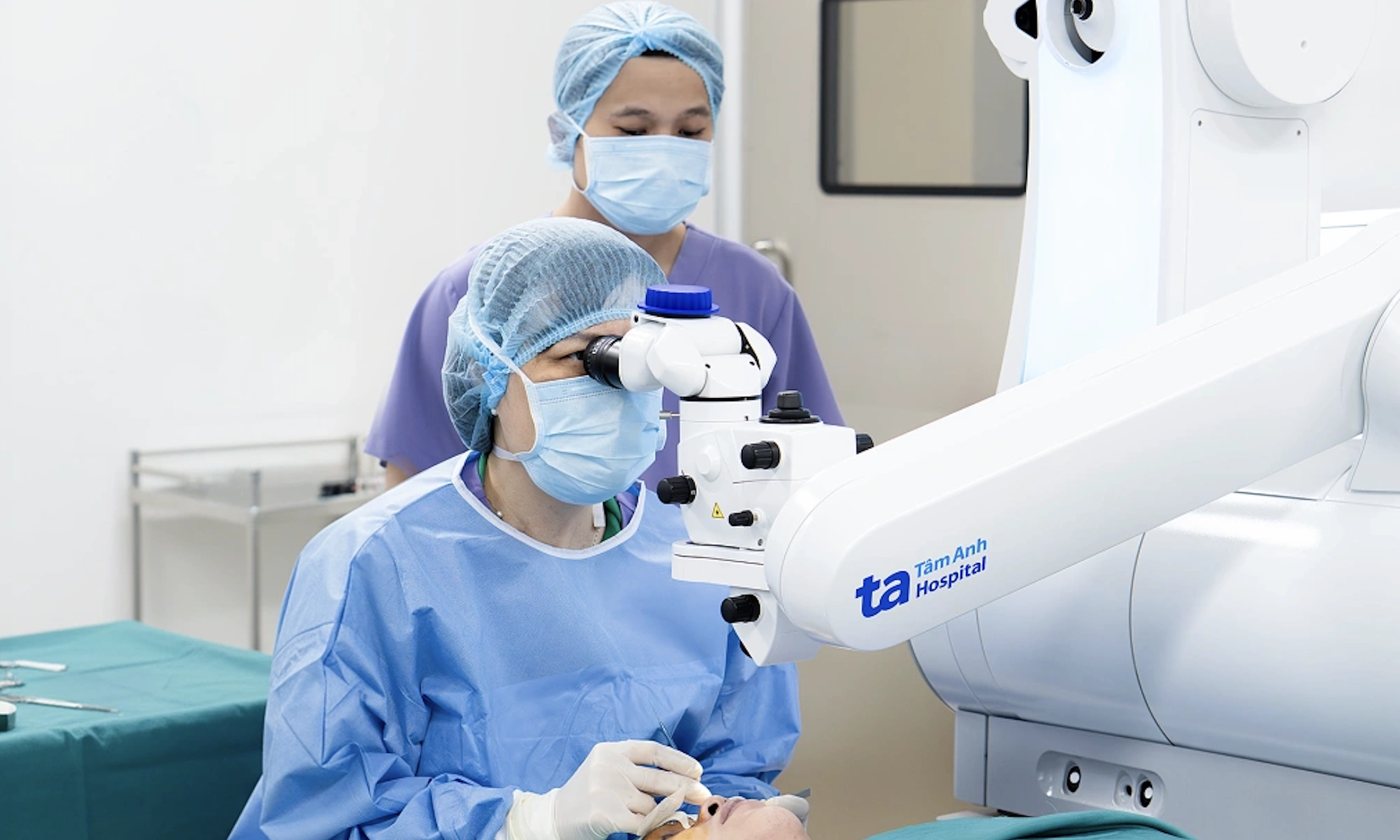 Why is 18 the minimum age for myopia correction surgery?